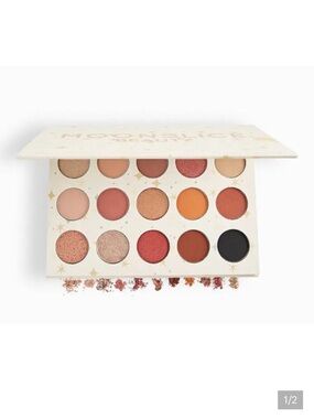 MoonSlice Moonshake
Eyeshadow Palette